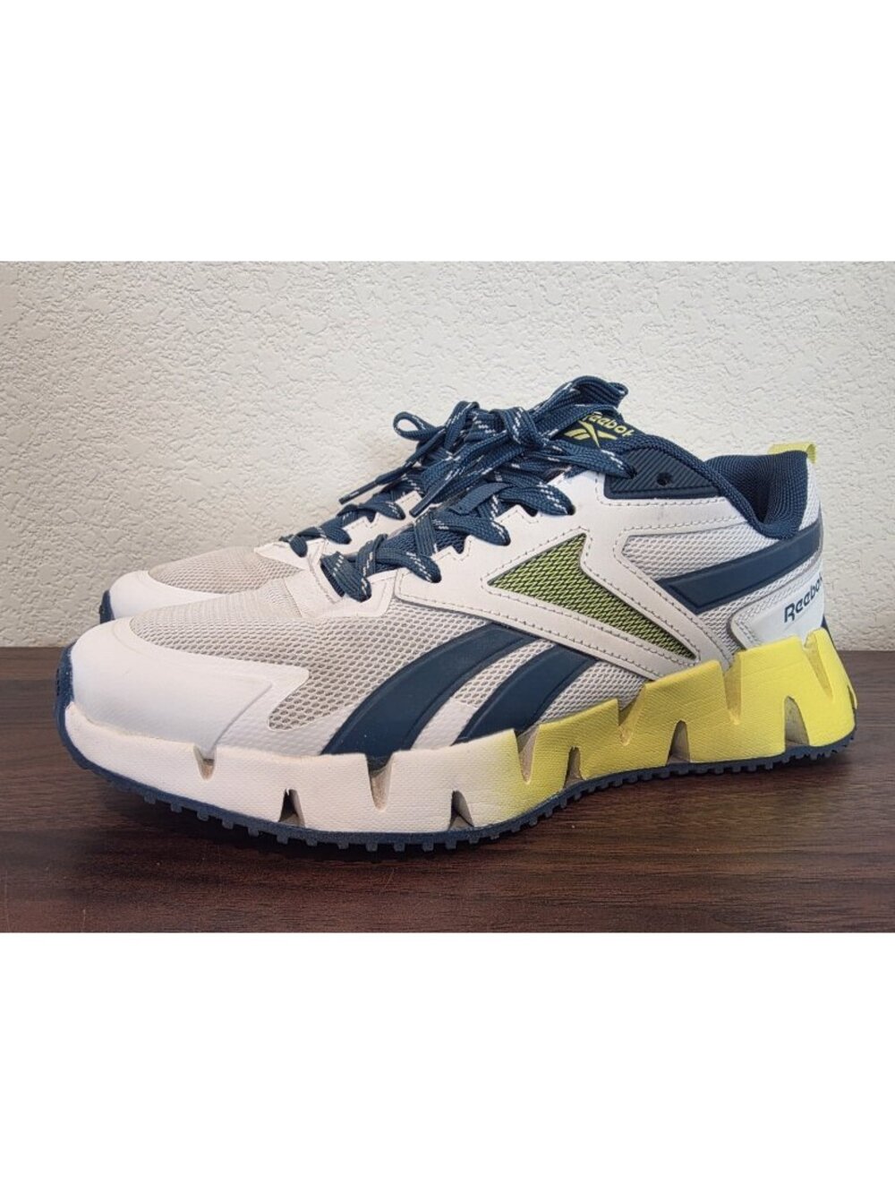 Reebok FloatZig 1 Men's Running Shoes Size 9 White Navy Yellow FFC0096069